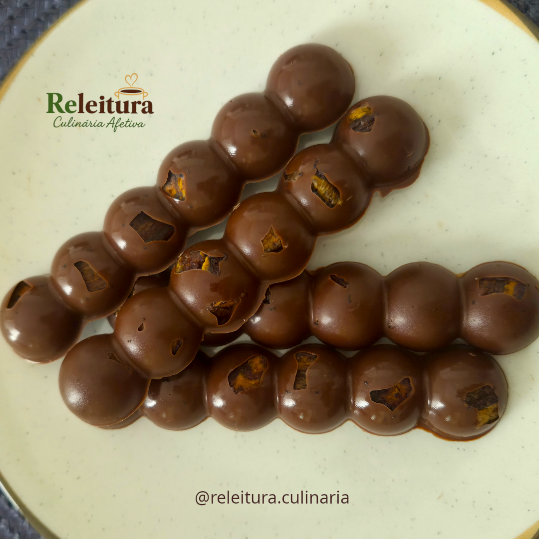 Foto ilustrativa - Chocolate Meio Amargo com Banana Passa